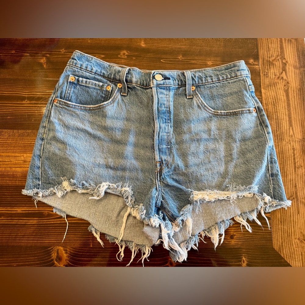 Levi's 501 Premium Medium Blue Distressed Frayed Hem Denim Shorts 32” Waist